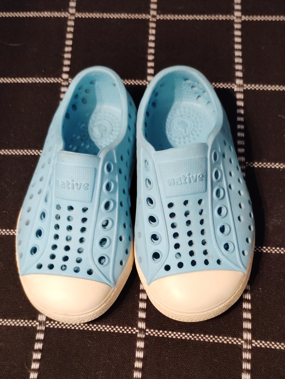 Native Kids Jefferson Slip-On Sneakers in Light Blue with White Toe